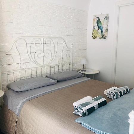 Zi' Mari' - Via Roma Hotel Полиняно а Маре Екстериор снимка