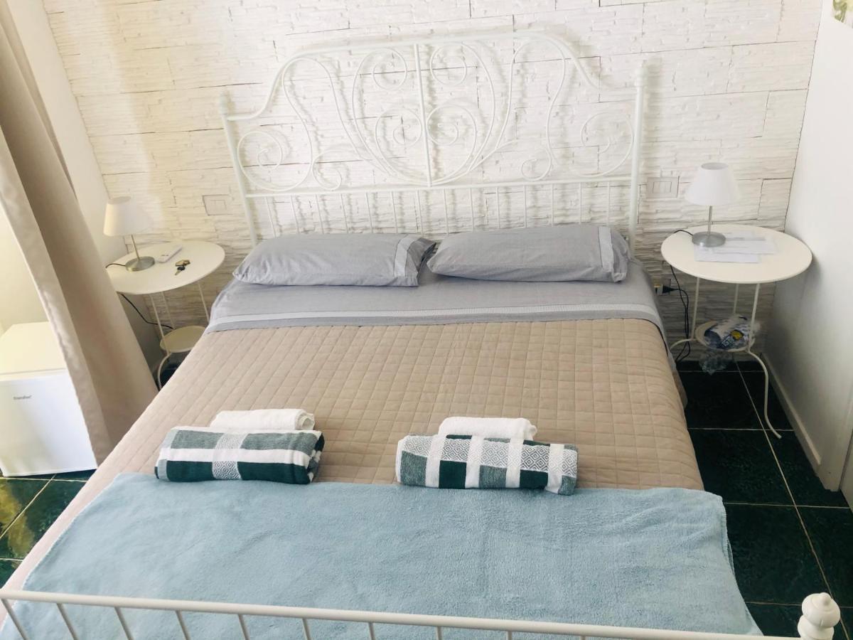 Zi' Mari' - Via Roma Hotel Полиняно а Маре Екстериор снимка