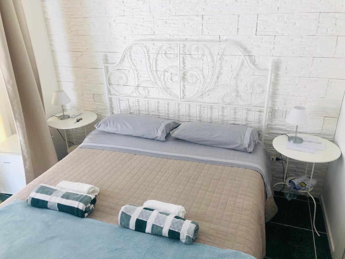 Zi' Mari' - Via Roma Hotel Полиняно а Маре Екстериор снимка